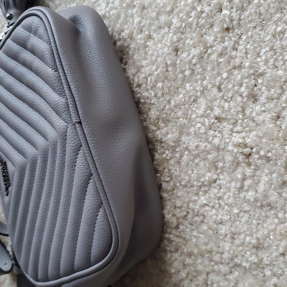 NWOT Victoria's secret crossbody gray - Picture 6 of 11